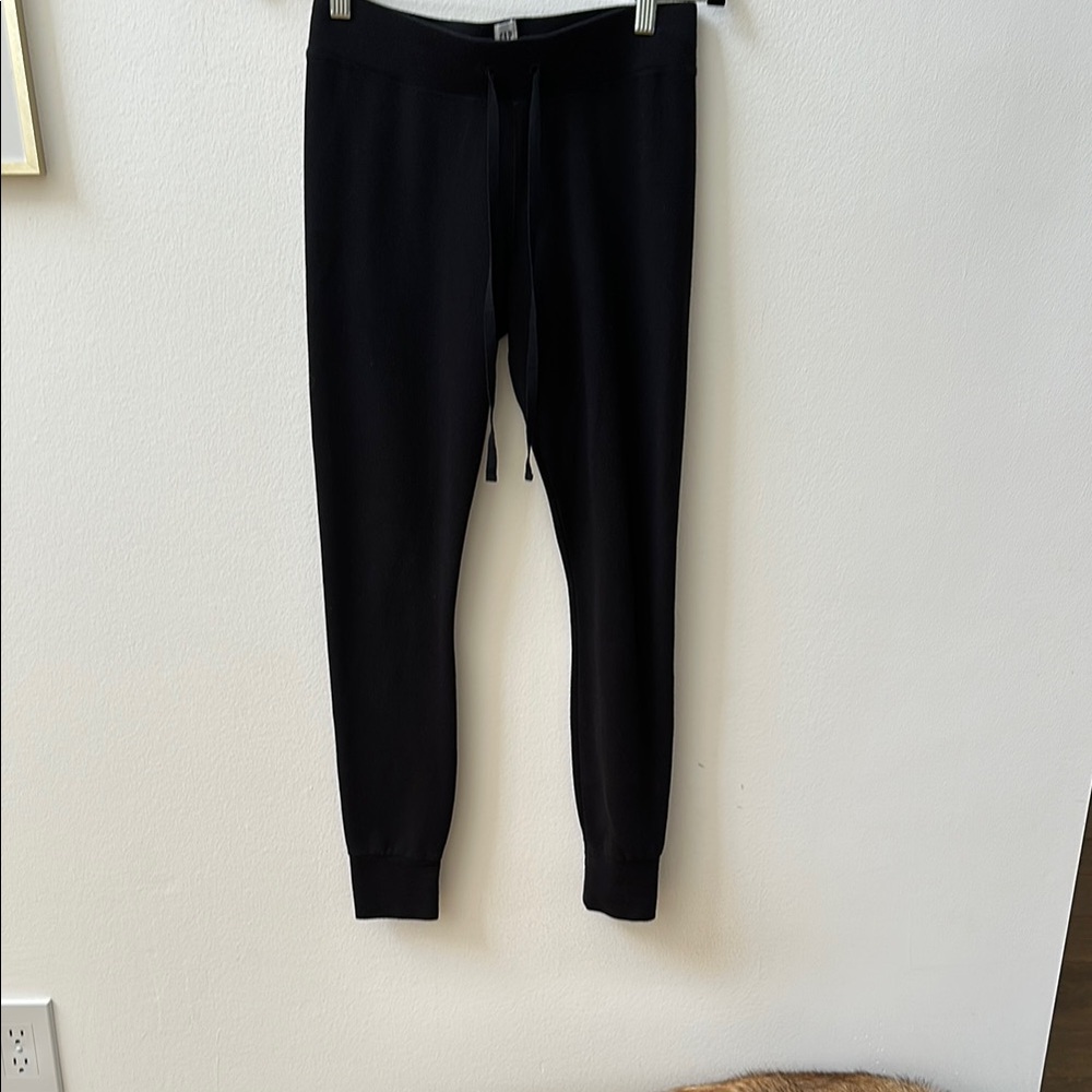 GAP Charcoal Jogger Pants - Picture 1 of 3